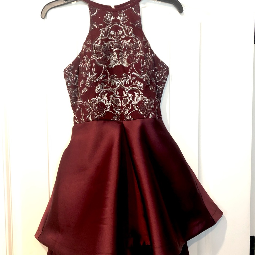 Xtraordinary Party Dress with pockets. Color: Maroon with silver glitter Size: 1